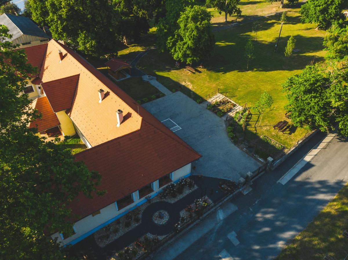 Tolnay Kúria és Vendégház Hotel Nagygorbo Exterior foto